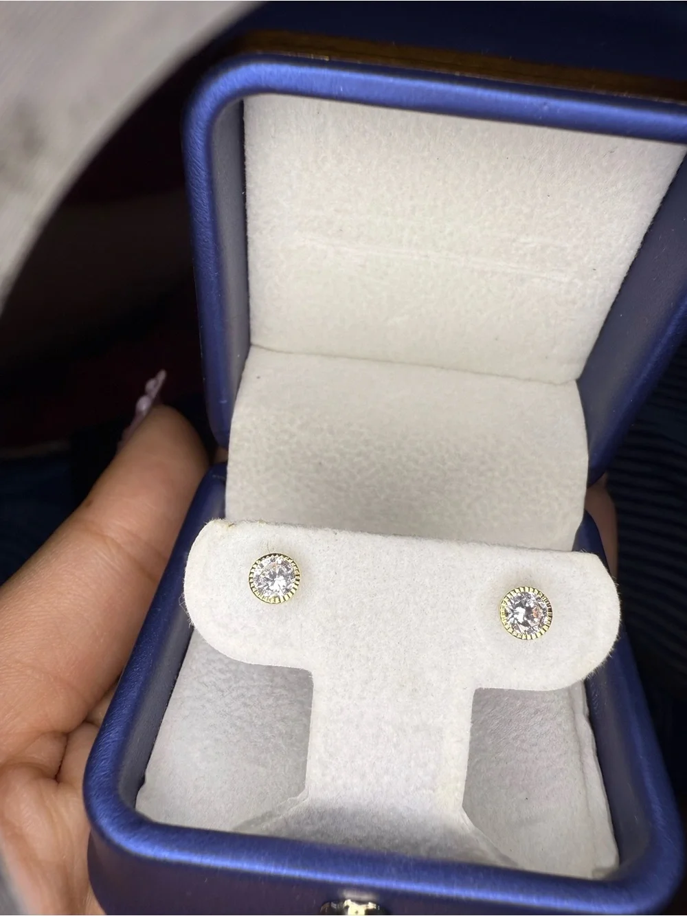 14k SOLID Gold Moissanite Stud Earrings - White